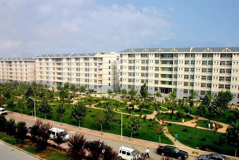 济南大学图片介绍