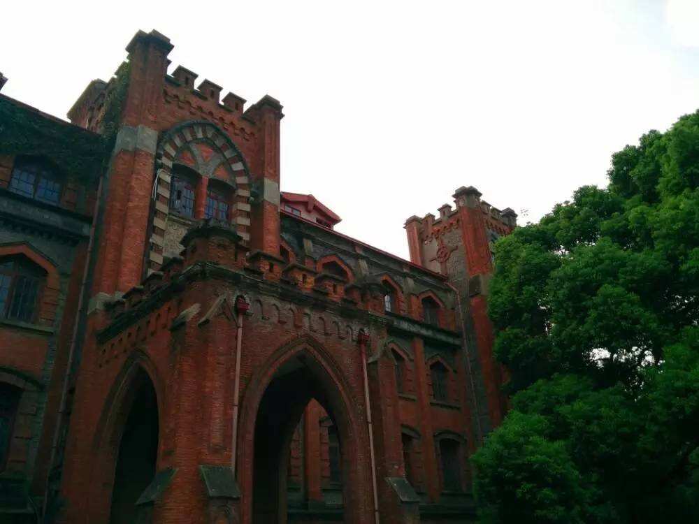 中国海洋大学校园风光