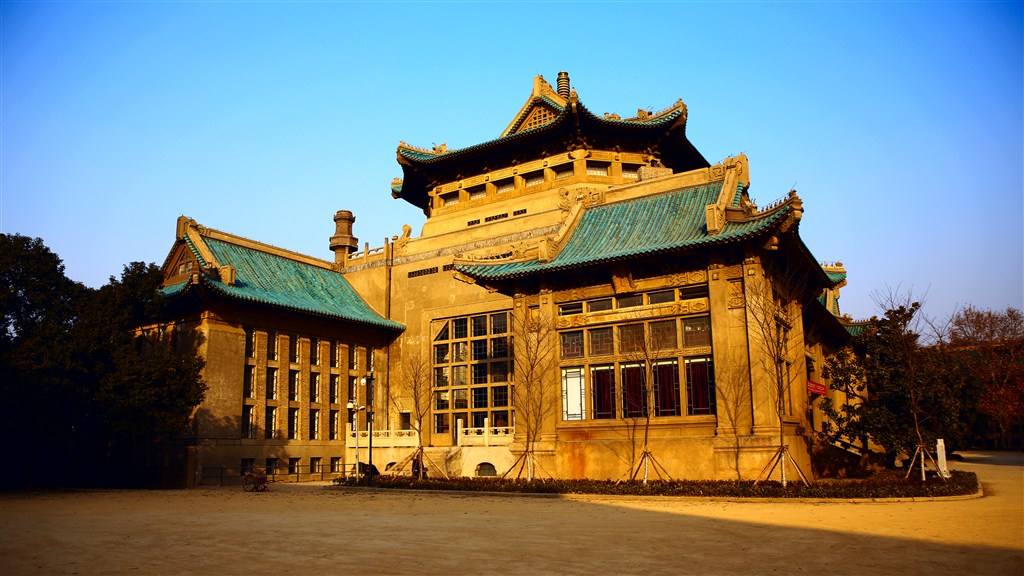 武汉大学院校图片